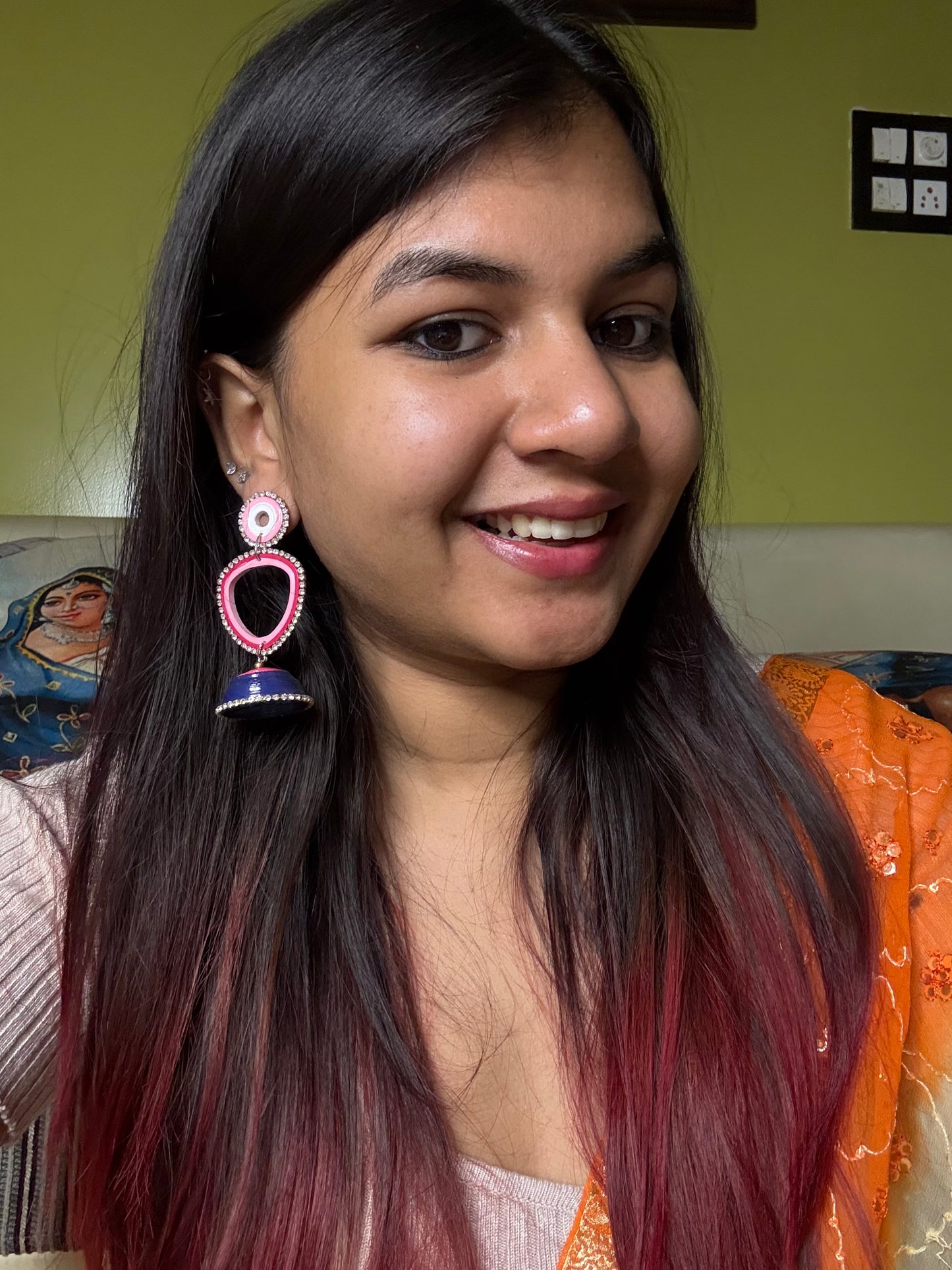 Aakarni jhumka