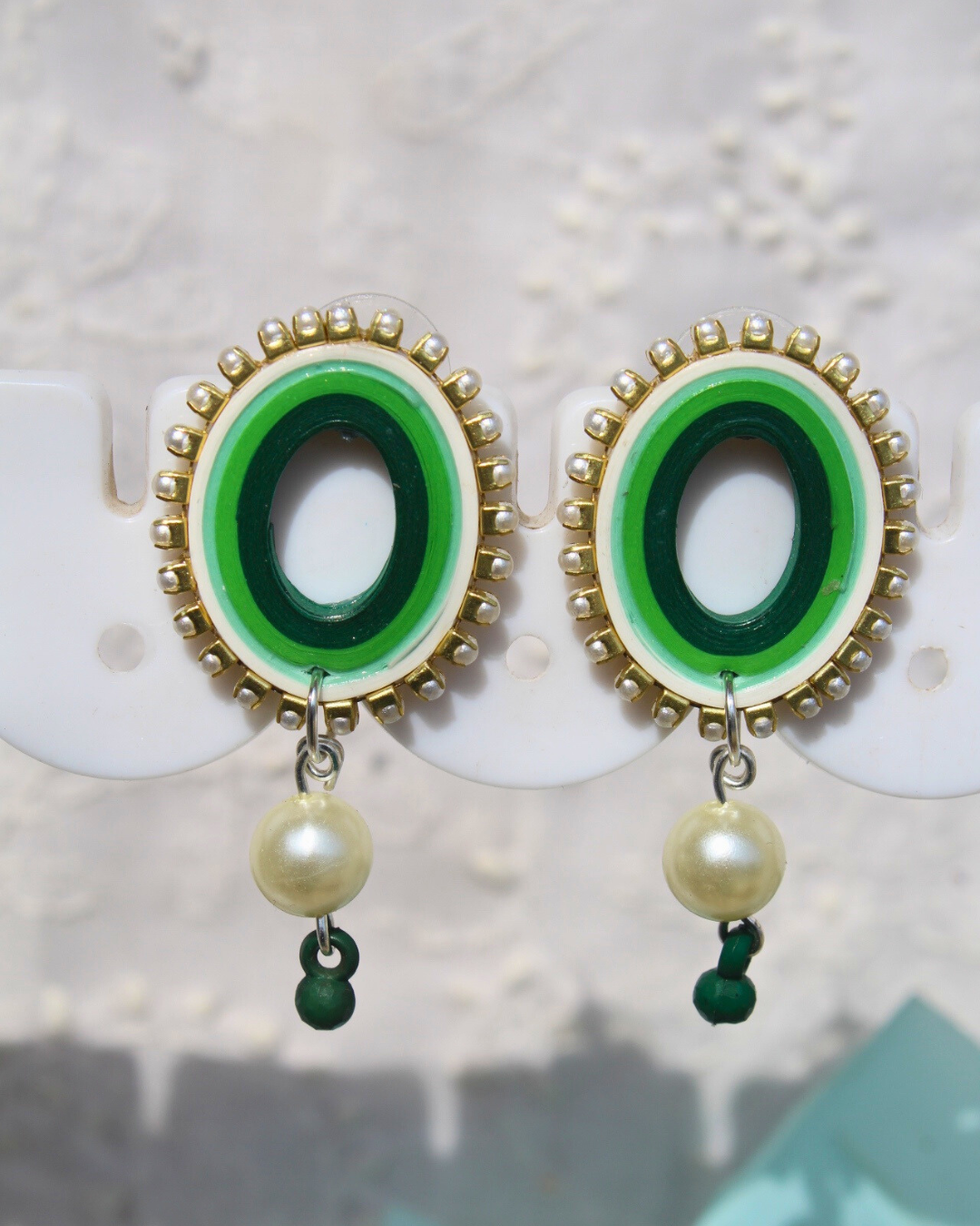Oval pearl drop