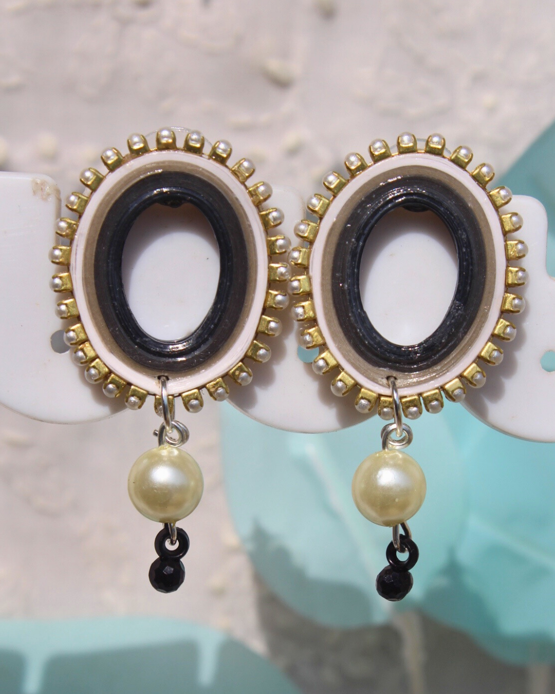 Oval pearl drop