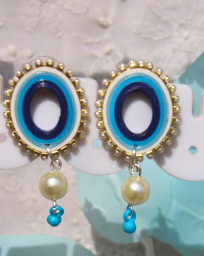 Oval pearl drop