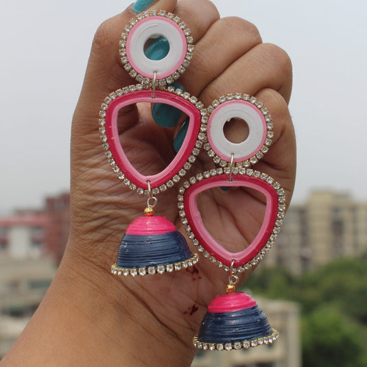 Aakarni jhumka